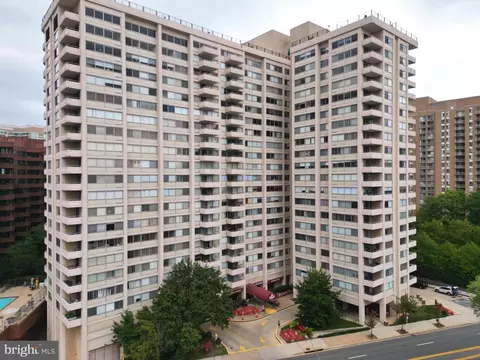 4515 Willard Ave #604S, Chevy Chase, MD 20815