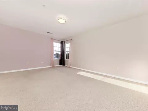 Bedroom - 13923 Schaeffer Rd, Boyds, MD 20841 photo 11 of 12