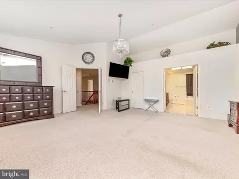 Bedroom - 13923 Schaeffer Rd, Boyds, MD 20841 photo 2 of 12