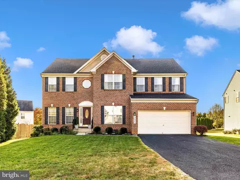 Exterior - 13923 Schaeffer Rd, Boyds, MD 20841 photo 4 of 7