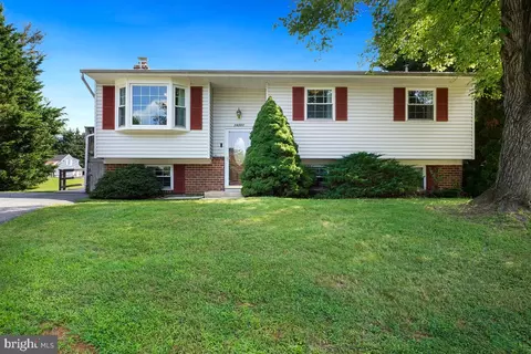 24353 Flamingo Ter, Gaithersburg, MD 20882