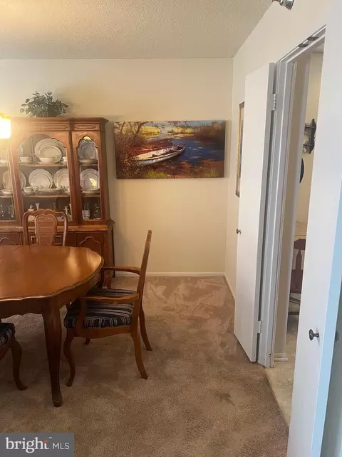 15100 Interlachen Dr #4-211, Silver Spring, MD 20906 photo 8