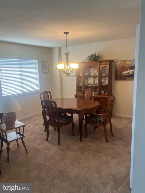 15100 Interlachen Dr #4-211, Silver Spring, MD 20906 photo 9