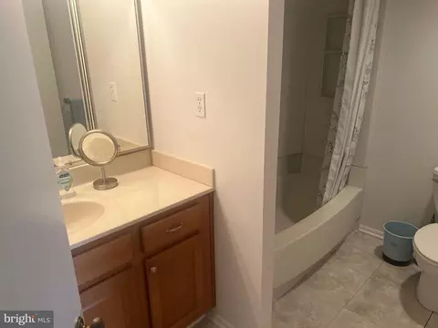 15100 Interlachen Dr #4-211, Silver Spring, MD 20906 photo 13