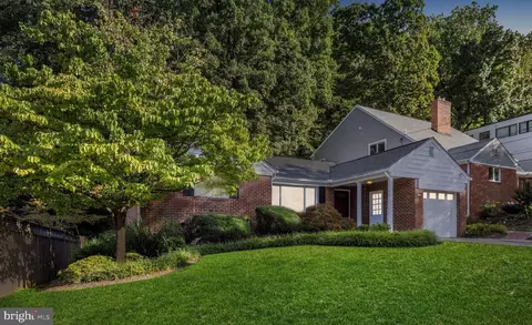 2302 Ashboro Dr, Chevy Chase, MD 20815