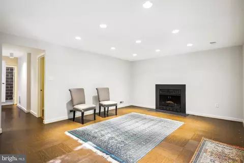 Living - 304 Mississippi Ave, Silver Spring, MD 20910 photo 4 of 5
