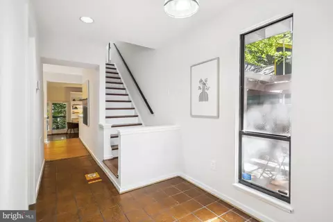 Entry Way - 304 Mississippi Ave, Silver Spring, MD 20910 photo 3 of 6