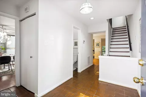 Entry Way - 304 Mississippi Ave, Silver Spring, MD 20910 photo 2 of 6