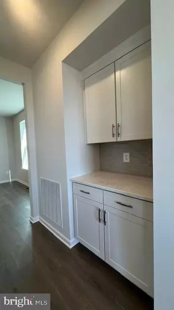 10044 Lewis Dr, Damascus, MD 20872 photo 17