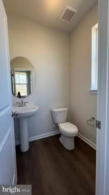 10044 Lewis Dr, Damascus, MD 20872 photo 5