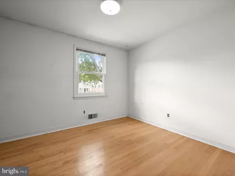 13205 Glenhill Rd, Silver Spring, MD 20904 photo 19