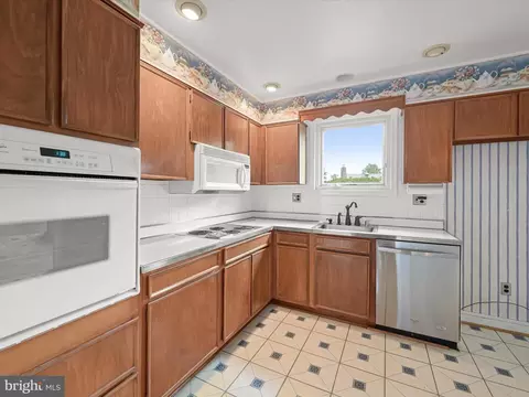 13205 Glenhill Rd, Silver Spring, MD 20904 photo 11