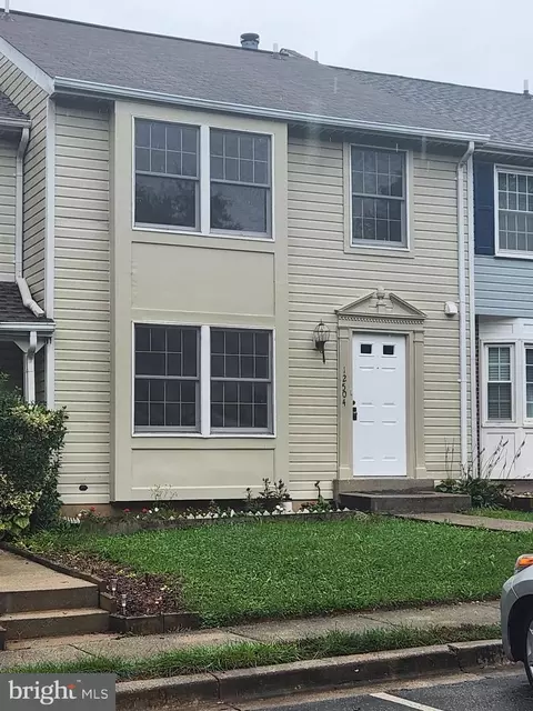 12504 Willow Spring Cir, Germantown, MD 20874