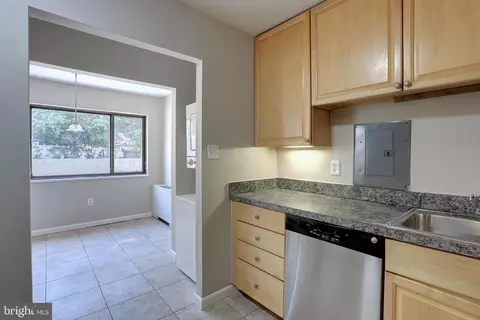 Kitchen - 8830 Piney Branch Rd #105, Silver Spring, MD 20903 photo 2 of 2