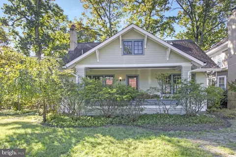 12 Cleveland Ave, Takoma Park, MD 20912