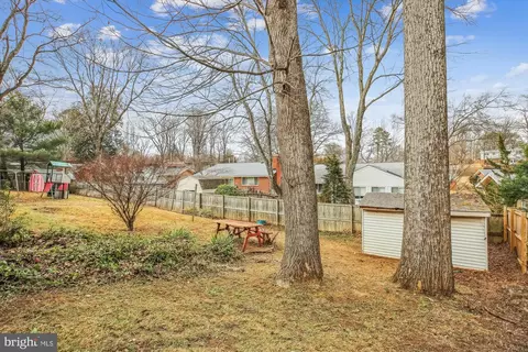 Exterior - 715 Belgrade Rd N, Silver Spring, MD 20902 photo 4 of 6