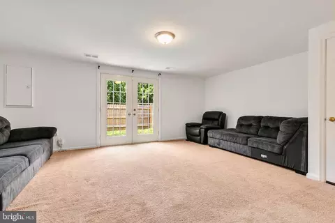 Living - 10526 Georgia Ave, Silver Spring, MD 20902 photo 5 of 6