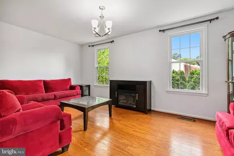 Living - 10526 Georgia Ave, Silver Spring, MD 20902 photo 3 of 6