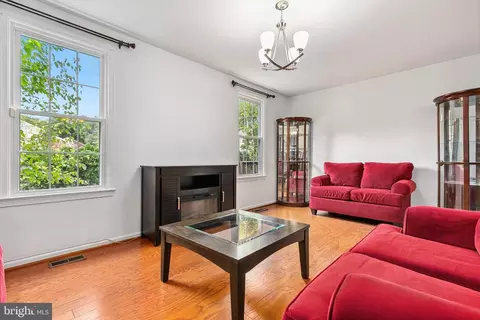 Living - 10526 Georgia Ave, Silver Spring, MD 20902 photo 1 of 6