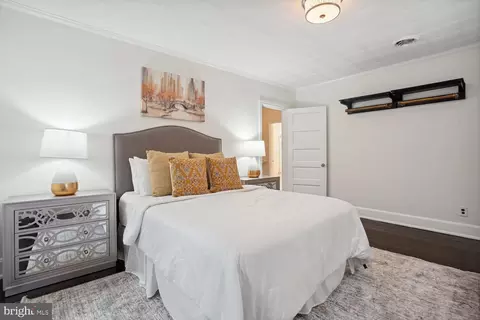 Bedroom - 9313 Colesville Rd, Silver Spring, MD 20901 photo 4 of 11