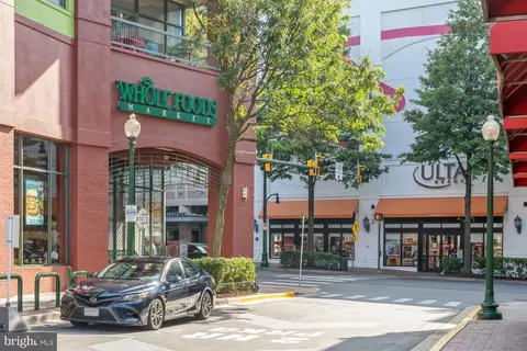 Exterior - 9313 Colesville Rd, Silver Spring, MD 20901 photo 11 of 11