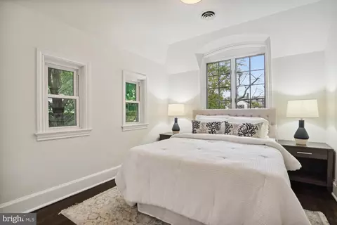 Bedroom - 9313 Colesville Rd, Silver Spring, MD 20901 photo 2 of 11