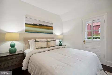 Bedroom - 9313 Colesville Rd, Silver Spring, MD 20901 photo 8 of 11