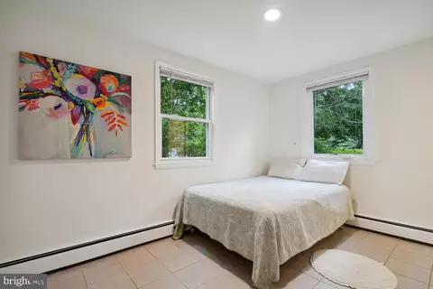 Bedroom - 9313 Colesville Rd, Silver Spring, MD 20901 photo 10 of 11