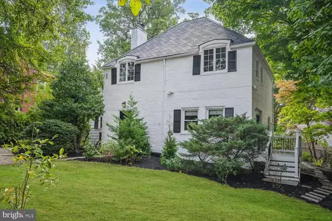 Exterior - 9313 Colesville Rd, Silver Spring, MD 20901 photo 3 of 11