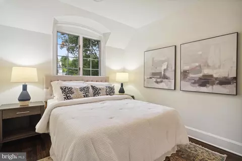 Bedroom - 9313 Colesville Rd, Silver Spring, MD 20901 photo 1 of 11