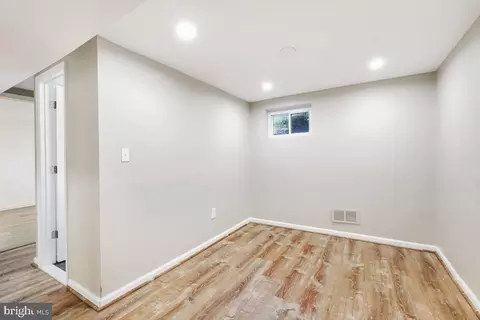 209 Whitmoor Ter, Silver Spring, MD 20901 photo 37