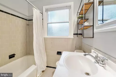 209 Whitmoor Ter, Silver Spring, MD 20901 photo 29