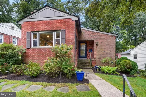 209 Whitmoor Ter, Silver Spring, MD 20901 photo 3