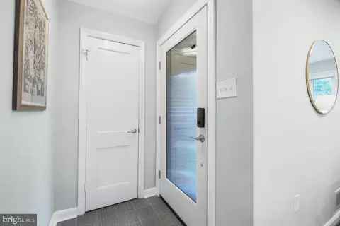 209 Whitmoor Ter, Silver Spring, MD 20901 photo 5