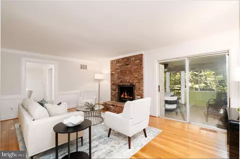 Living - 11412 Symphony Woods Ln, Silver Spring, MD 20901 photo 3 of 3
