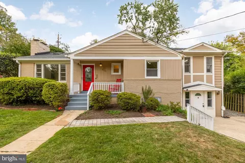 6205 Wilmett Rd, Bethesda, MD 20817
