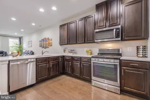 9810 Fields Rd, Gaithersburg, MD 20878 photo 10