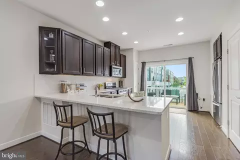 9810 Fields Rd, Gaithersburg, MD 20878 photo 7
