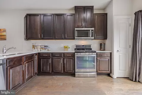 9810 Fields Rd, Gaithersburg, MD 20878 photo 8