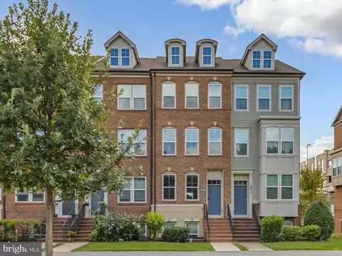 9810 Fields Rd, Gaithersburg, MD 20878 photo 2