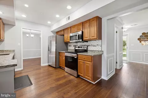 Entry Way - 17109 Butler Rd, Poolesville, MD 20837 photo 1 of 5