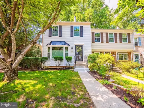 100 Kestrel Ct, Gaithersburg, MD 20879