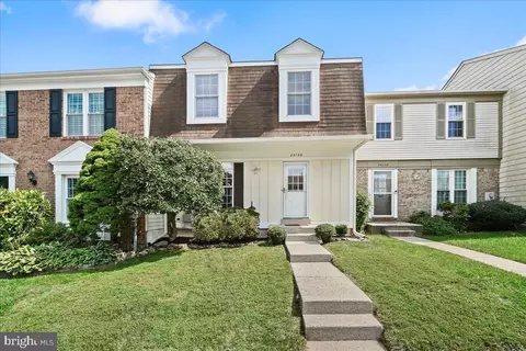 20136 Club Hill Dr, Germantown, MD 20874