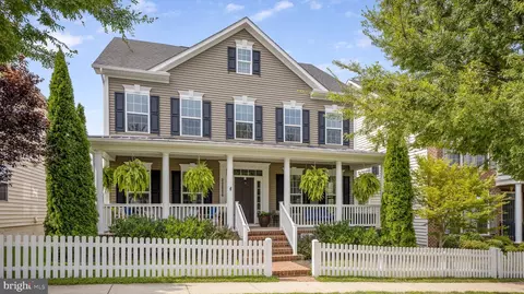 22826 Glacier Lily Dr, Clarksburg, MD 20871