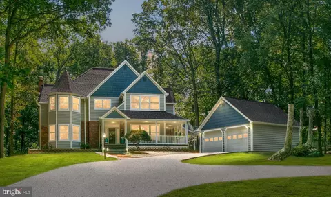 7920 Warfield Rd, Gaithersburg, MD 20882