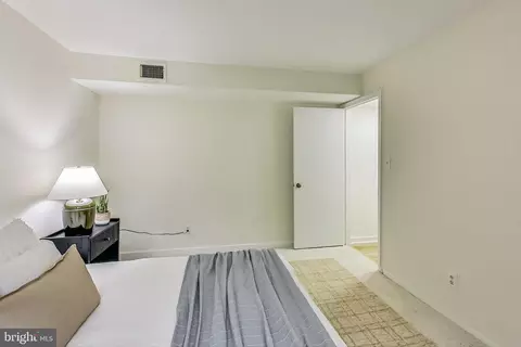 2250 Washington Ave #102-W, Silver Spring, MD 20910 photo 16