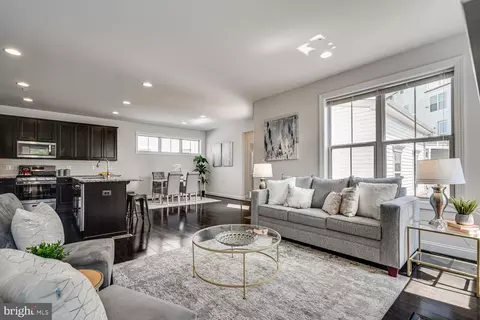 Living - 13518 Redspire Dr, Silver Spring, MD 20906 photo 2 of 2