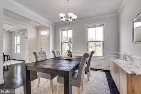 Dining - 13518 Redspire Dr, Silver Spring, MD 20906 photo 3 of 7