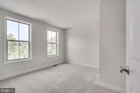 Bedroom - 13518 Redspire Dr, Silver Spring, MD 20906 photo 5 of 6