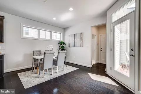 Dining - 13518 Redspire Dr, Silver Spring, MD 20906 photo 4 of 7